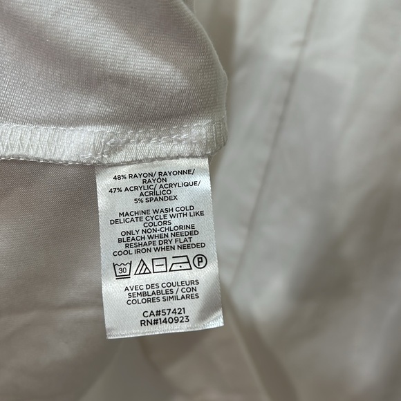 LOU & GREY WOMENS SLEEVELESS TOP WHITE Sz MD NEW - Picture 4 of 6